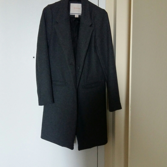 Grey coat in size extra small - Picture 2 of 5